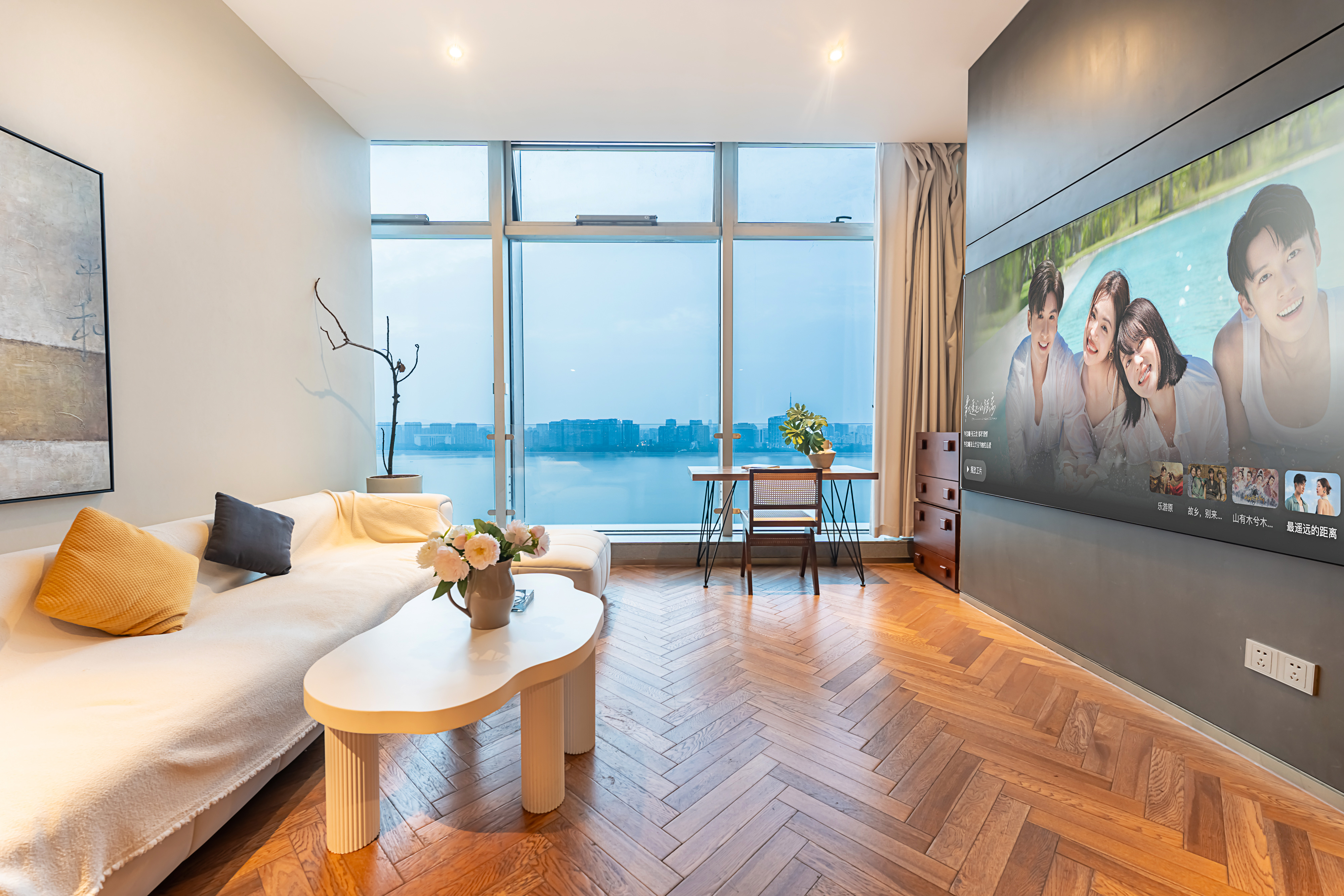 Hangzhou Lantingxu · Aurora: Tidal Moonrise Riverside Wild Luxury Inn by Qiantang RiverOver view