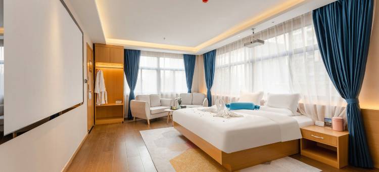 潮漫酒店(西安太白南路地铁站店)图片