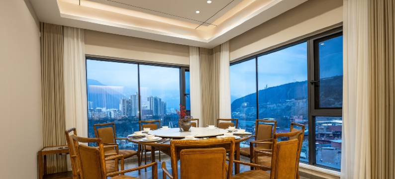 羌山逸舍·雪山全景villa度假庄园(茂县店)图片
