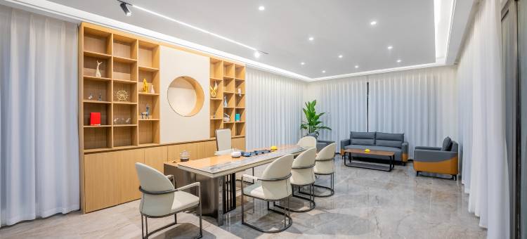 楚雄都市华庭酒店(龙江公园店)图片