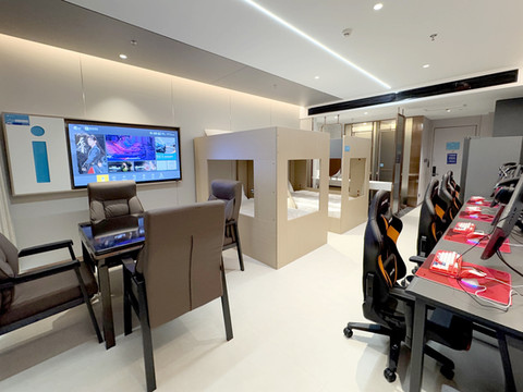 爱电竞酒店(驻马店高铁西站店)