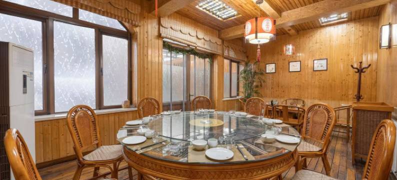 东湖绿岛商务酒店(保定东二环迎宾公园店)图片