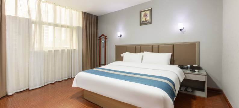 九福酒店(福州三坊七巷南门兜地铁站店)图片