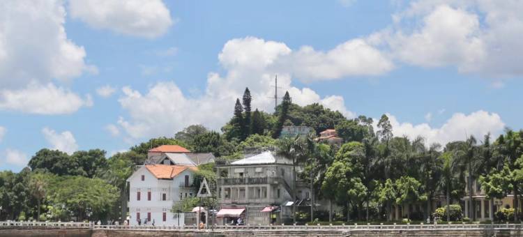 厦门丽呈睿轩酒店(海沧湾嵩屿客运码头店)图片