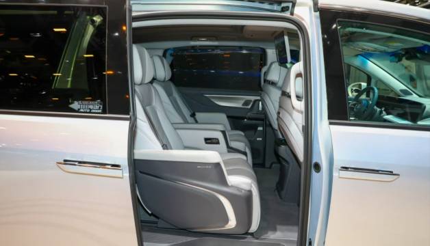 雪域SnowyRegion·小土司藏式轻奢民宿 (香格里拉独克宗古城店)图片