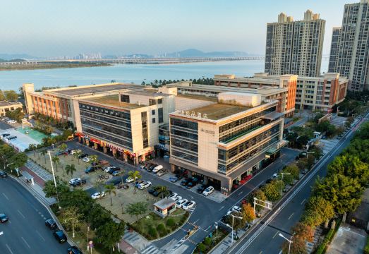 喆啡鋭品酒店（珠海金湾华发商都店）外景图