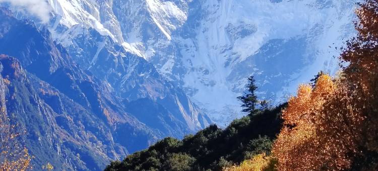 香巴拉·南迦巴瓦山居图片