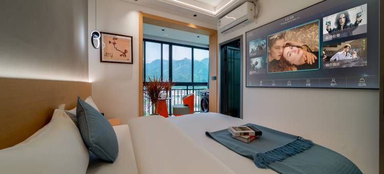 云逸智享民宿(六盘水师范学院店)图片