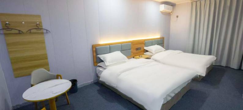 城际民宿(开封府火车站店)图片