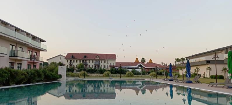 棉花堡卡亚温泉酒店(Pamukkale Kaya Thermal Spa Hotel)图片