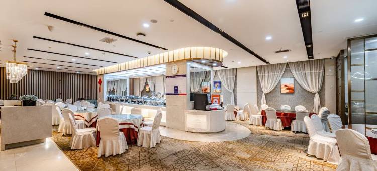 新旅逸格酒店(乌鲁木齐软件园大绿谷生态公园店)图片