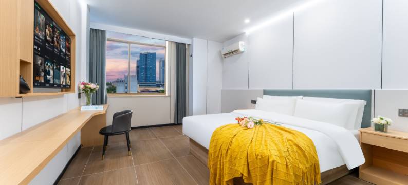 旺角电竞酒店(海宁长安东地铁站B口店)图片