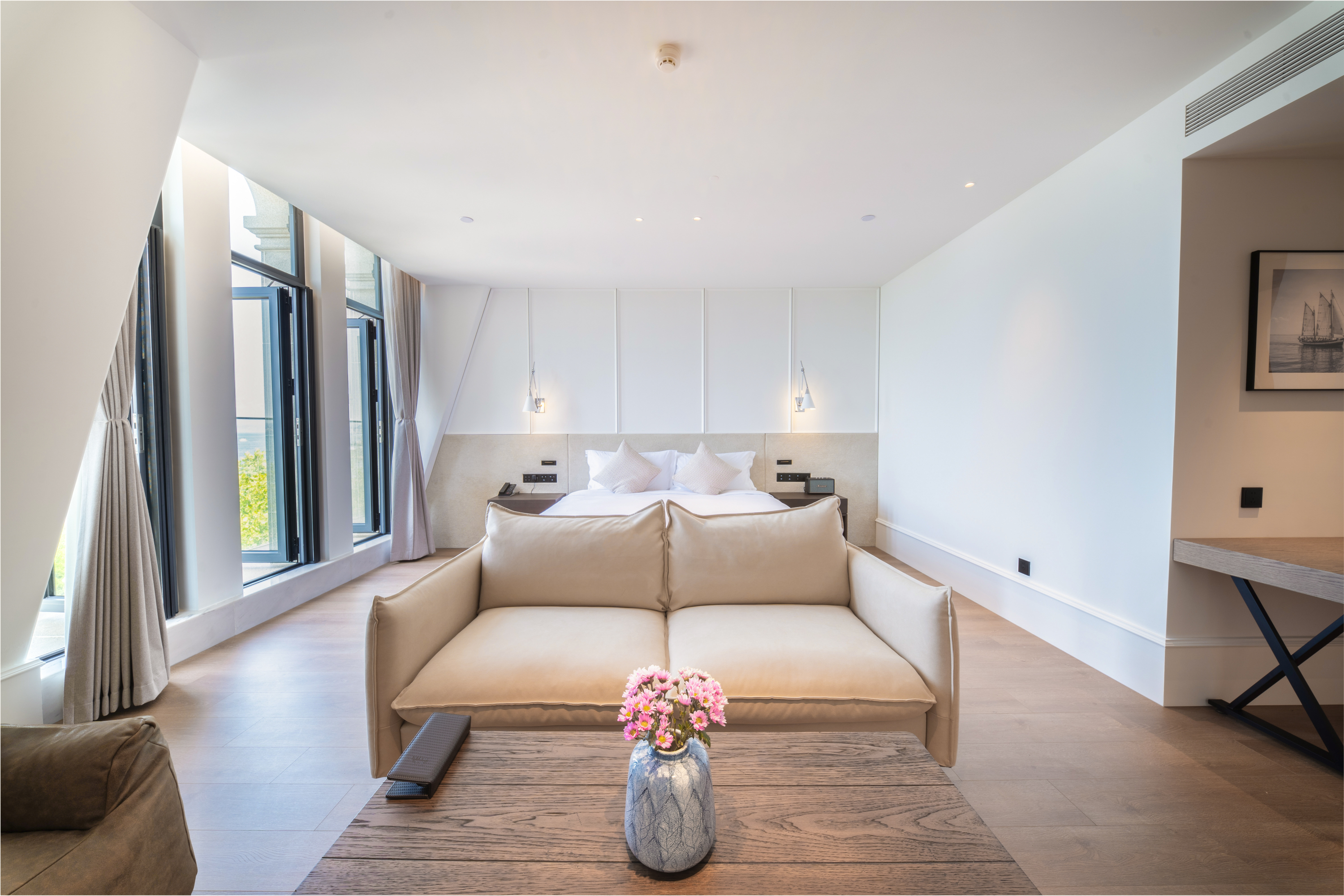 Ami½ Anmei Hotel Over view