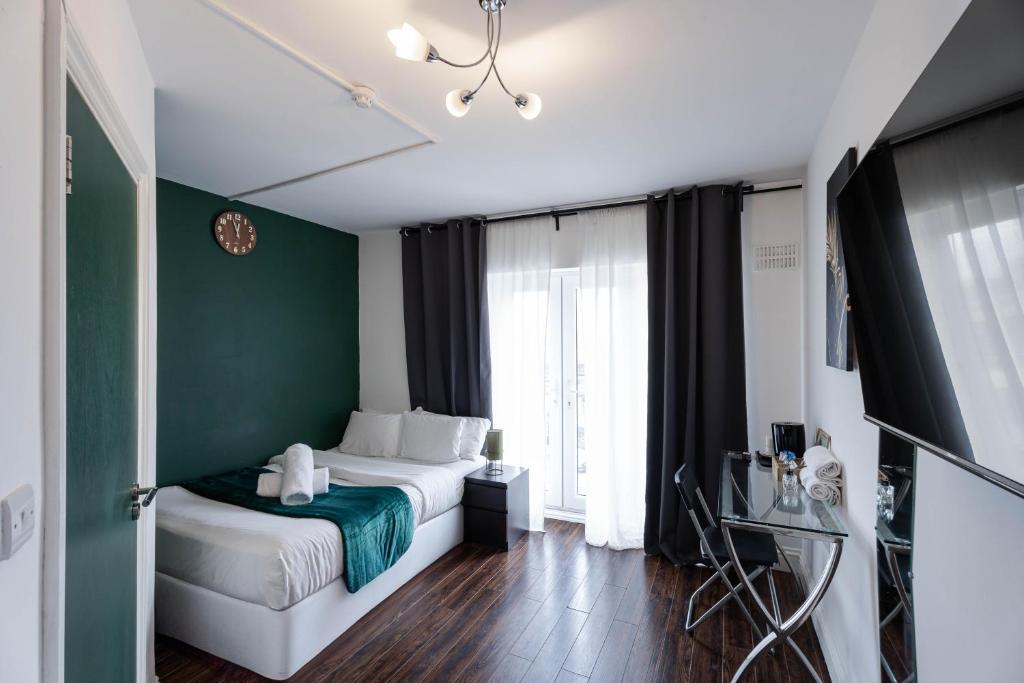 City Gate Guest House Hotel Overview