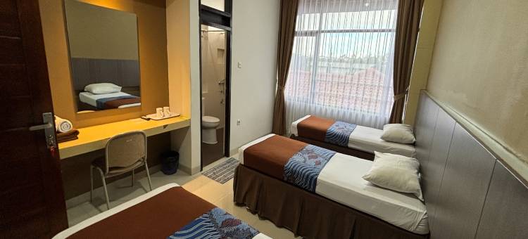 布米马克穆尔英达酒店(Hotel Bumi Makmur Indah)图片