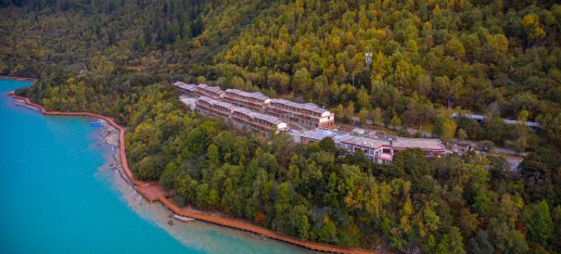 喜玛拉雅·巴松措度假酒店图片