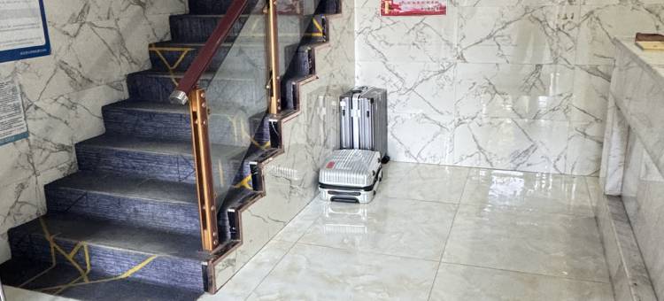 梦之恋商务酒店(武汉武昌火车站地铁站店)图片