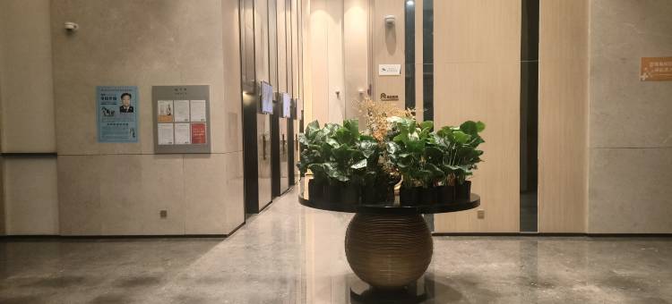 蓝庭酒店(郑州高铁东站华润置地新时代广场店)图片