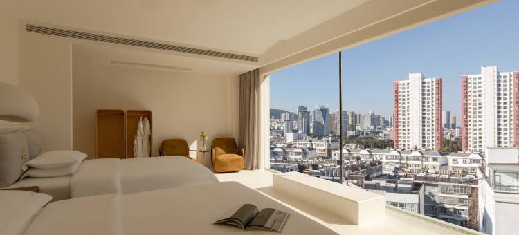 A SNOW|一盏雪酒店(大理高铁站店)图片