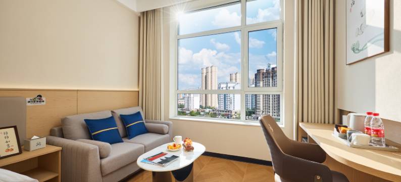 Skyline·拾一庭|高空观景设计师美学民宿(大同古城店)图片