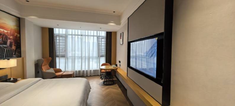 柏亚智能酒店(盘州东湖公园合力广场店)图片