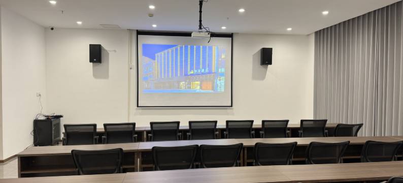 潮漫酒店(三河燕郊沃尔玛店)图片