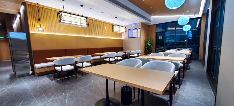 途客环球酒店(焦作总部新城河南理工大学南校区店)图片