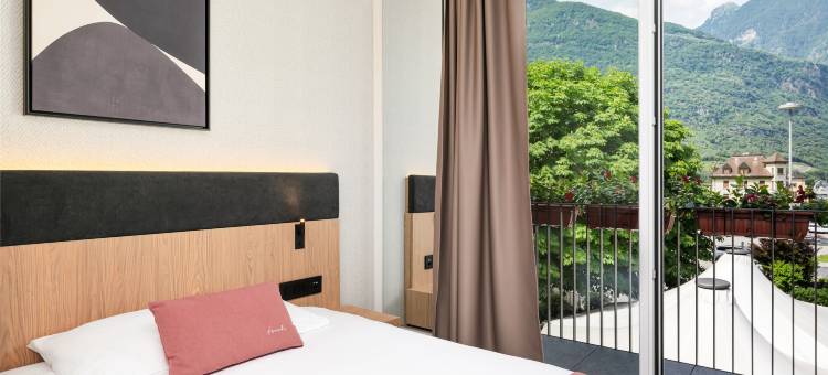 Tailormade阿尔加尔迪内托比亚斯卡酒店(Tailormade Hotel AL GIARDINETTO Biasca)图片