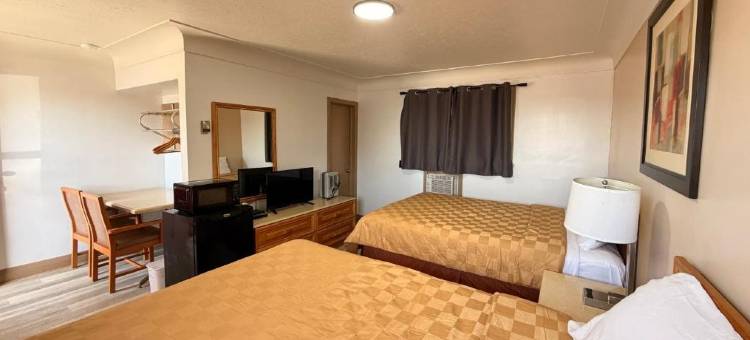 安大略女王布伦海姆和伊利湖汽车旅馆(Queen's Motel Blenheim Near Lake Erie ON)图片