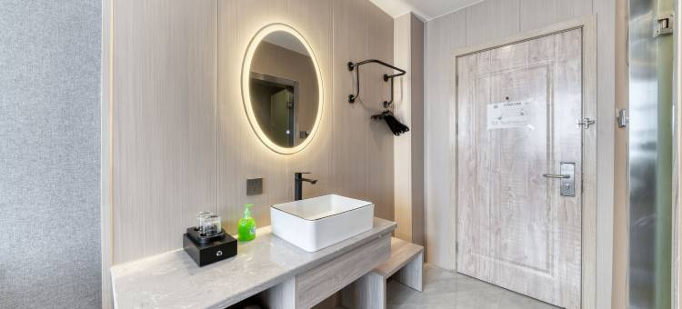 创e家酒店(金华职业技术学院银泰百货店)图片