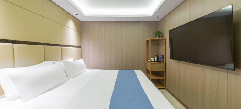 香港艾度假日酒店(重庆梁平重百商场店)图片