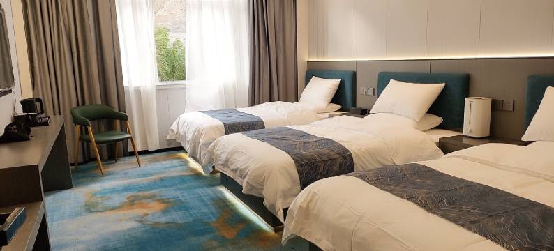 八宿县东青轻居酒店图片