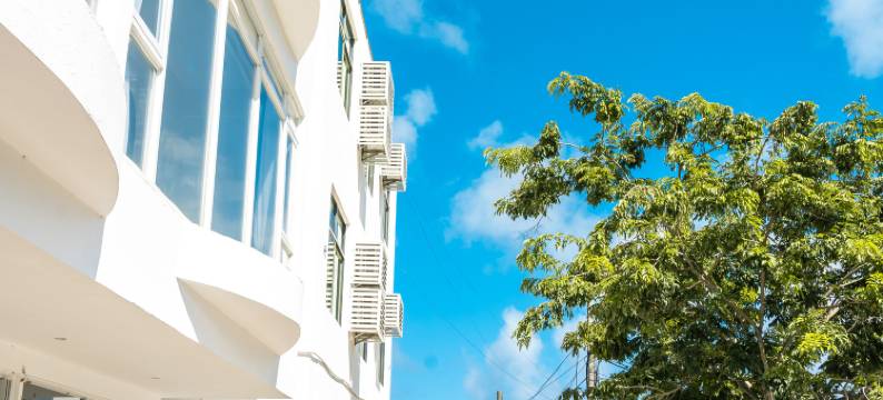 万宁浪人花园冲浪民宿(日月湾店)图片