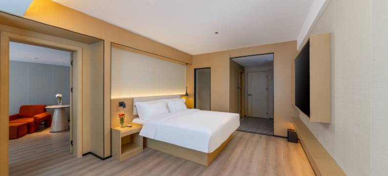 维美嘉U酒店(海口省政府骑楼老街店)图片