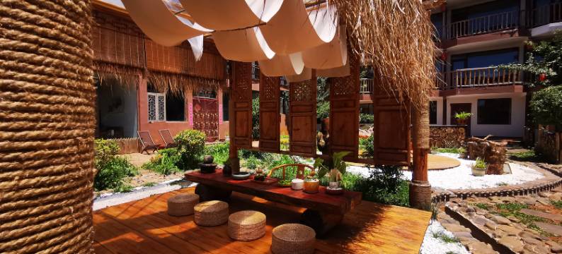 泸沽湖普米阳光客栈图片