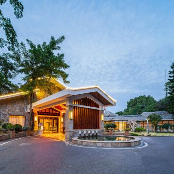 黄果树黔首居图片