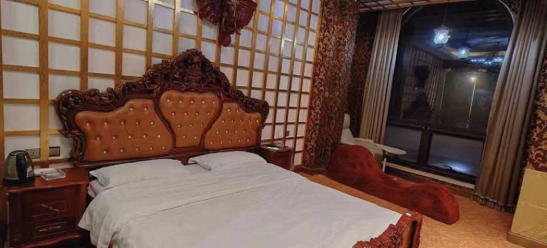 大连十点整主题宾馆图片