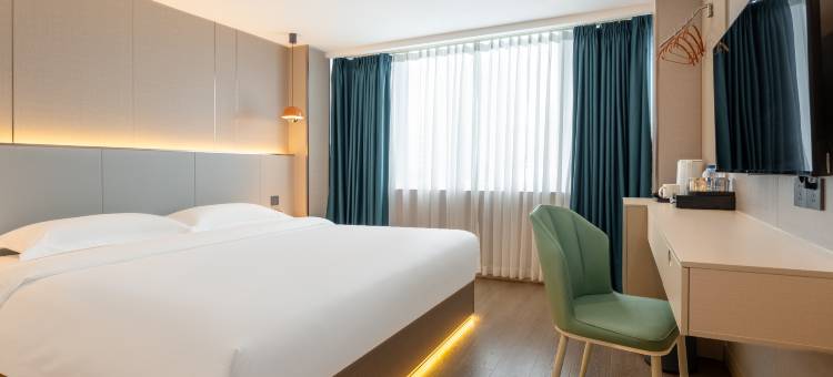 珠海诺曼斯精品酒店(海滨泳场情侣路店)图片