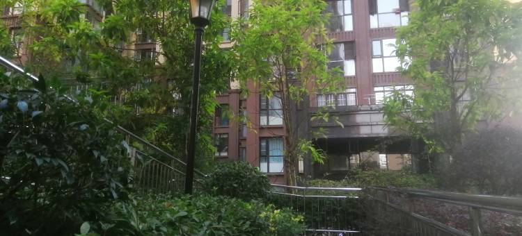 乐至川驰民宿(世俊国际店)图片