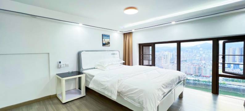 陌野LOFT享时光公寓(大埔县奥园广场店)图片