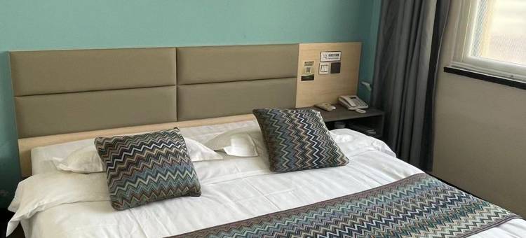 速8酒店(青岛长江路店)图片