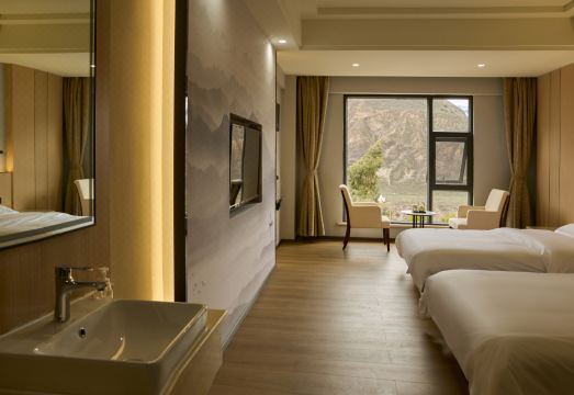 Hotel Zangxing Yunyin Road Trip Hotel Overview