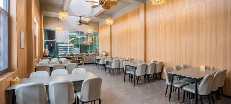 西双版纳景洪纳里纪亿酒店(曼听公园店)图片