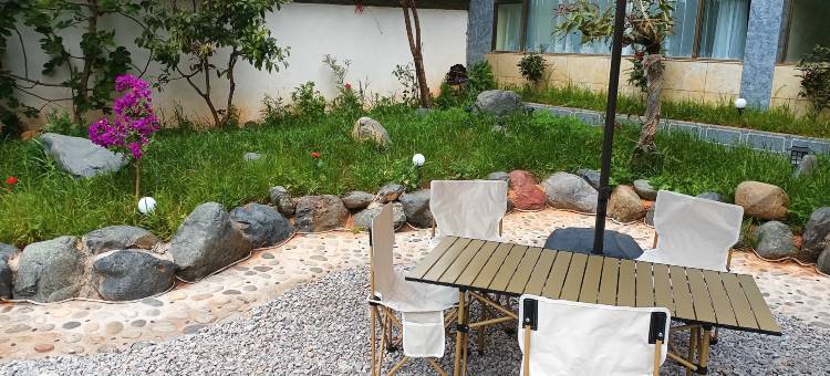 丽江田间小憩民宿(三义国际机场店)图片