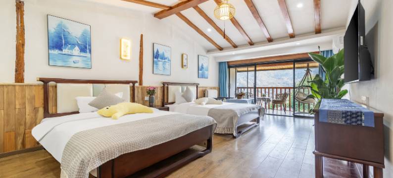 鸾喜·花开半夏全景美宿(西江千户苗寨店)图片