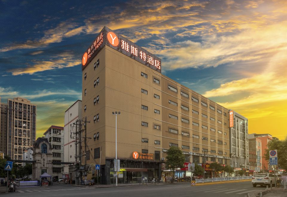 雅斯特酒店（宾阳广场店）外景图