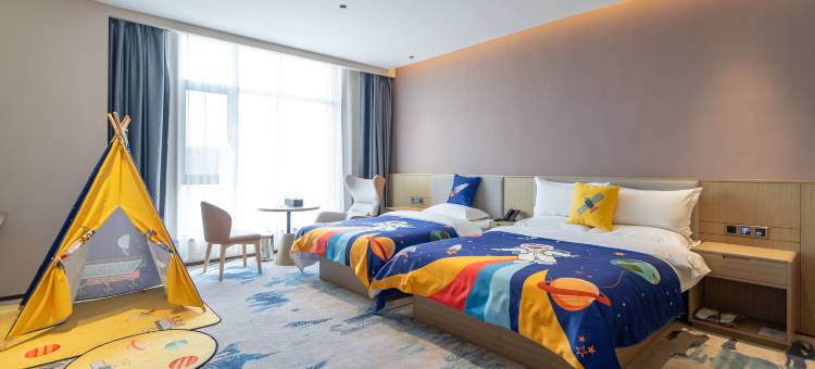 阳泉平定鹏飞金源国际酒店(综合办公大楼青银高速出口店)图片