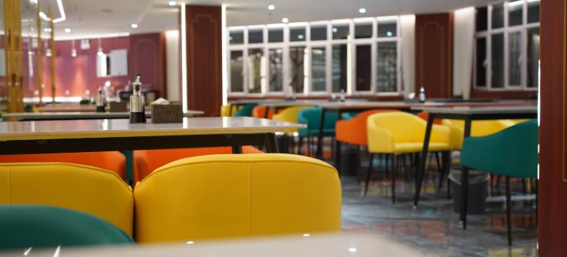 巴音布鲁克吉日格勒大酒店图片