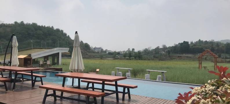 诸沃之野民宿图片