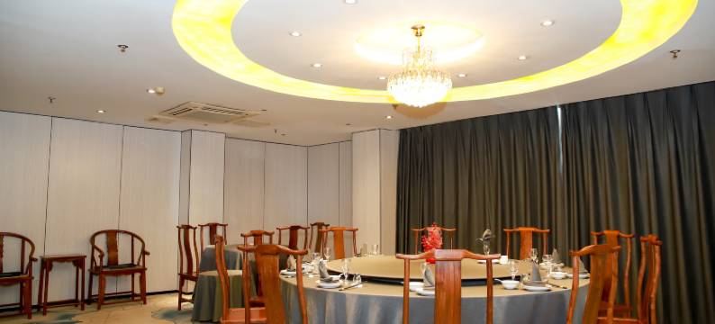 南京百草园宾馆(草场门南艺二师地铁站店)图片